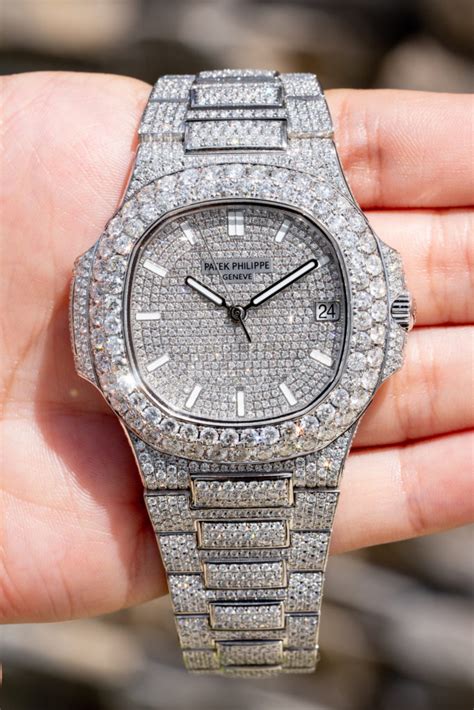 patek philippe nautilus guld pris|Patek Philippe full diamond.